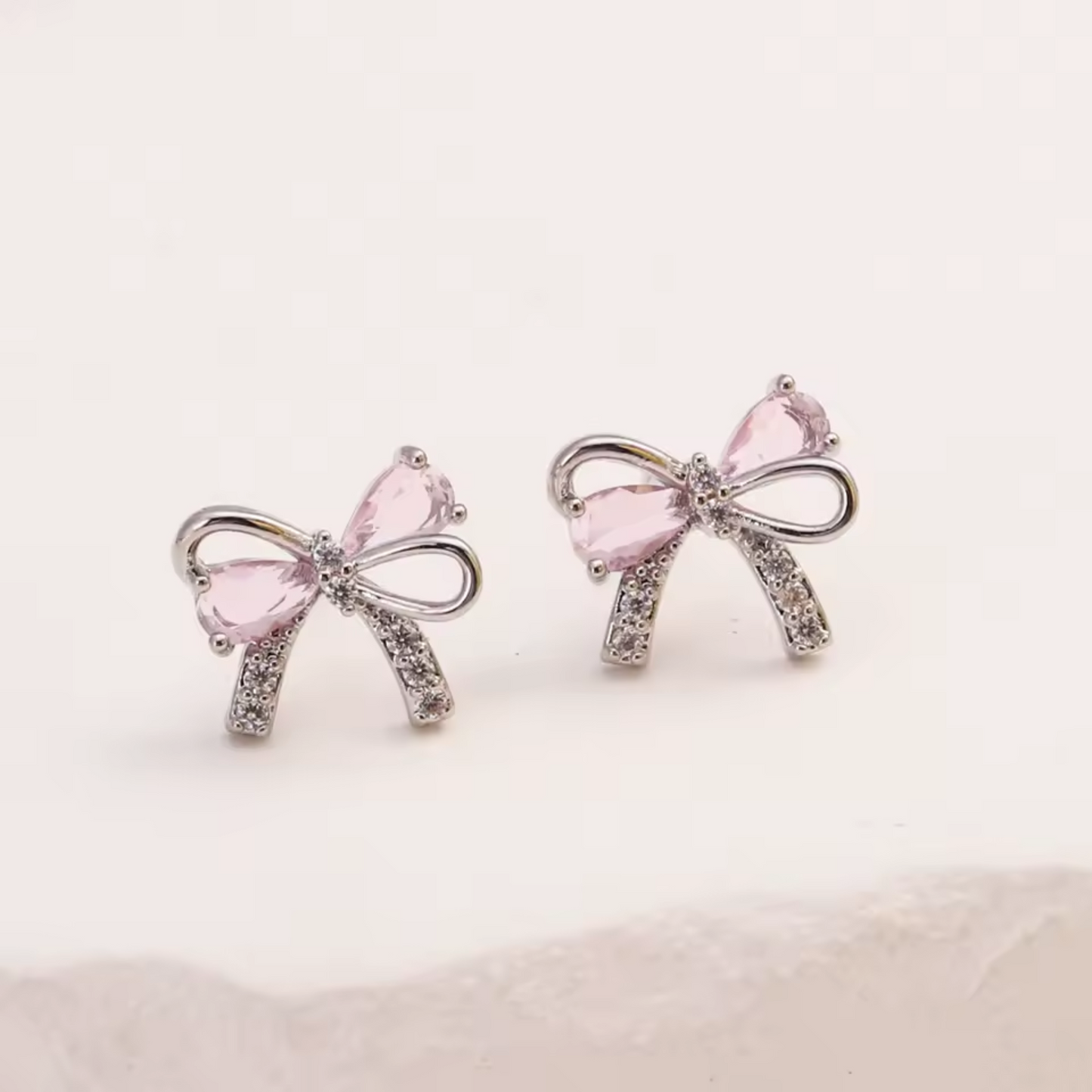 Pendientes de Lazos Eternos 🎀